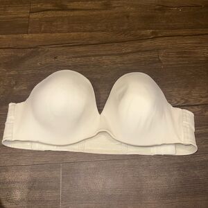 Cacique cream nude strapless lingerie normcore 40B bra